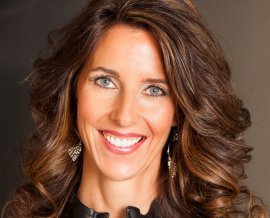 Carey Lohrenz - Motivational Speakers - Bestselling Author, Motivational Speaker and Aviat ...