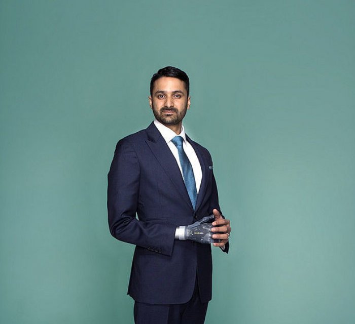 Sam Cawthorn - Motivational Speakers -  A thought leader and an expert in not only b ...