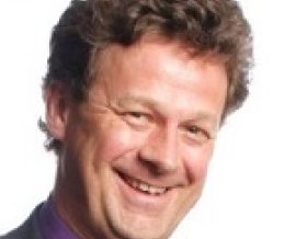 Andrew Bayly - Communication - Highly versatile facilitator and trainer
