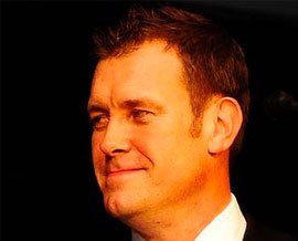 Andrew Voss - Sports Heroes - A sports and news presenter, commentator and autho ...