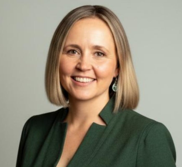 Claire Thomas - Leadership - Leading Differently: Neurodiversity, Authenticity  ...