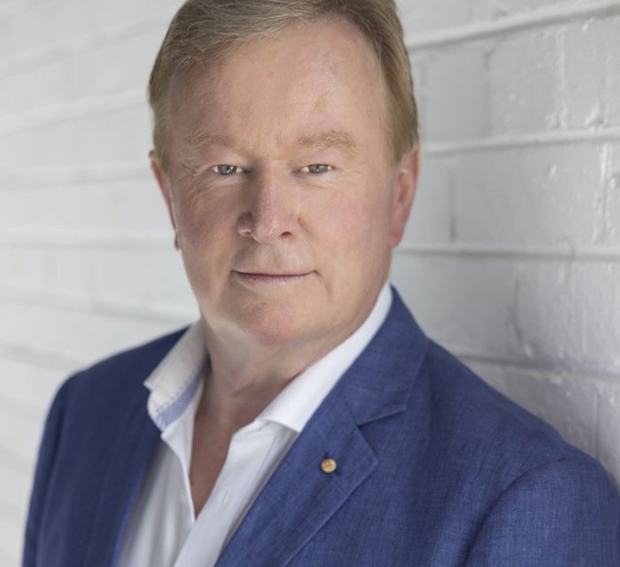 Denis Walter OAM - Inspirational - Beloved Broadcaster, Entertainer & Corporate H ...