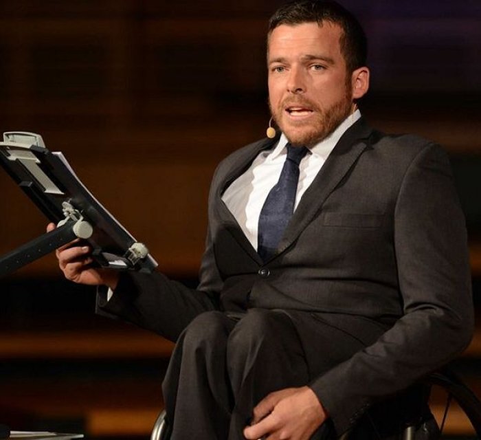Kurt Fearnley AO - Motivational Speakers - Paralympic Champion 