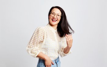 Lizzy Hoo - Comedians - Lizzy Hoo is many things – a writer, no ...