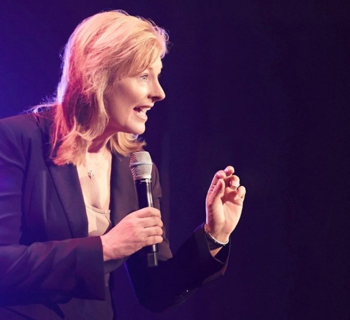 Dr Neryl East - Communication - Speaker, Facilitator, Trusted Advisor.