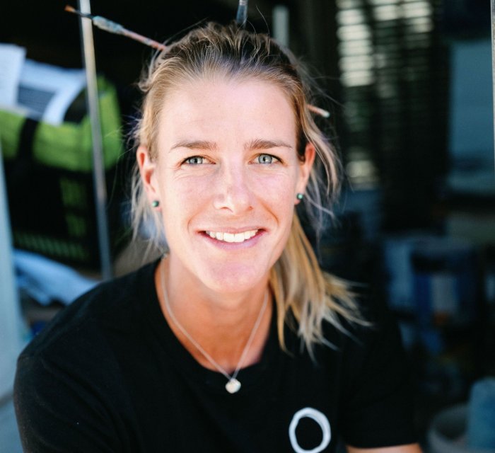 Olivia Robinson - Mindfulness & Mental Health - From Darkness to Colour: Transforming Pain into Pu ...