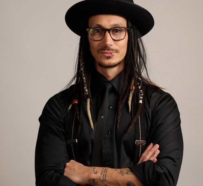 Paul Cosentino - Communication - Inspire, Educate & Entertain