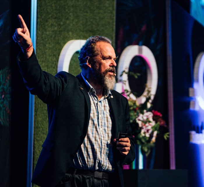 Professor Arnold Dix - Motivational Speakers - The Tunnel Rescue Hero Who Turned Tragedy Into Tri ...