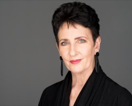 Robyn Moore - Motivational Speakers - Voice of Inspiration, Champion of Change, and Moti ...