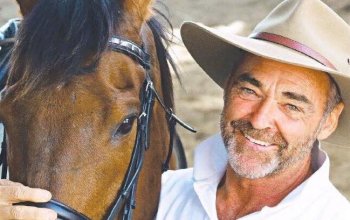 Scott Brodie - Motivational Speakers - Helping humans heal through horses
