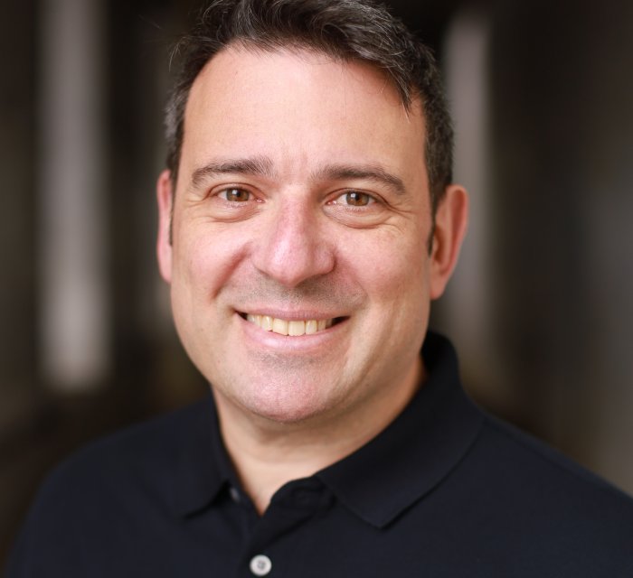 Tom Skotidas - Mindfulness & Mental Health - Psychotherapist & Mental Health Speaker.