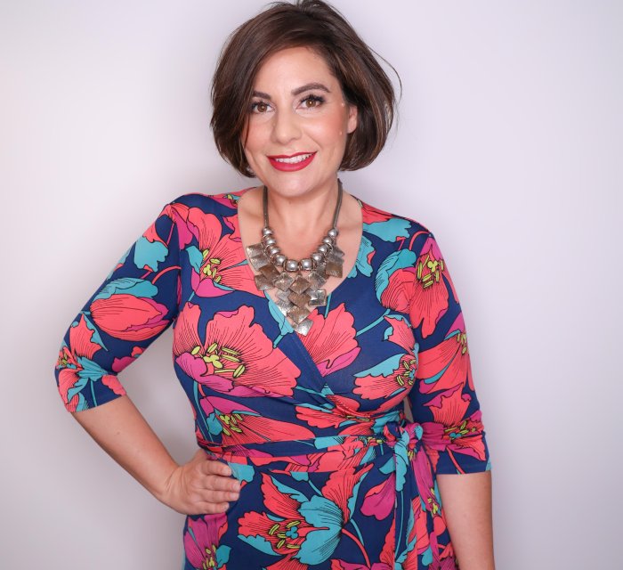 Yvonne Hilsz - Sales -  Empowering Leaders and Teams to Sell with Co ...